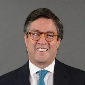 A photo of Luis Alberto Moreno